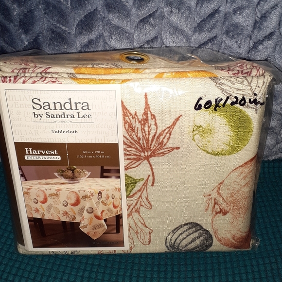 Pumpkin Thanksgiving Fabric oblong Tablecloth 10-12 people 60 x 120 in - Picture 1 of 4